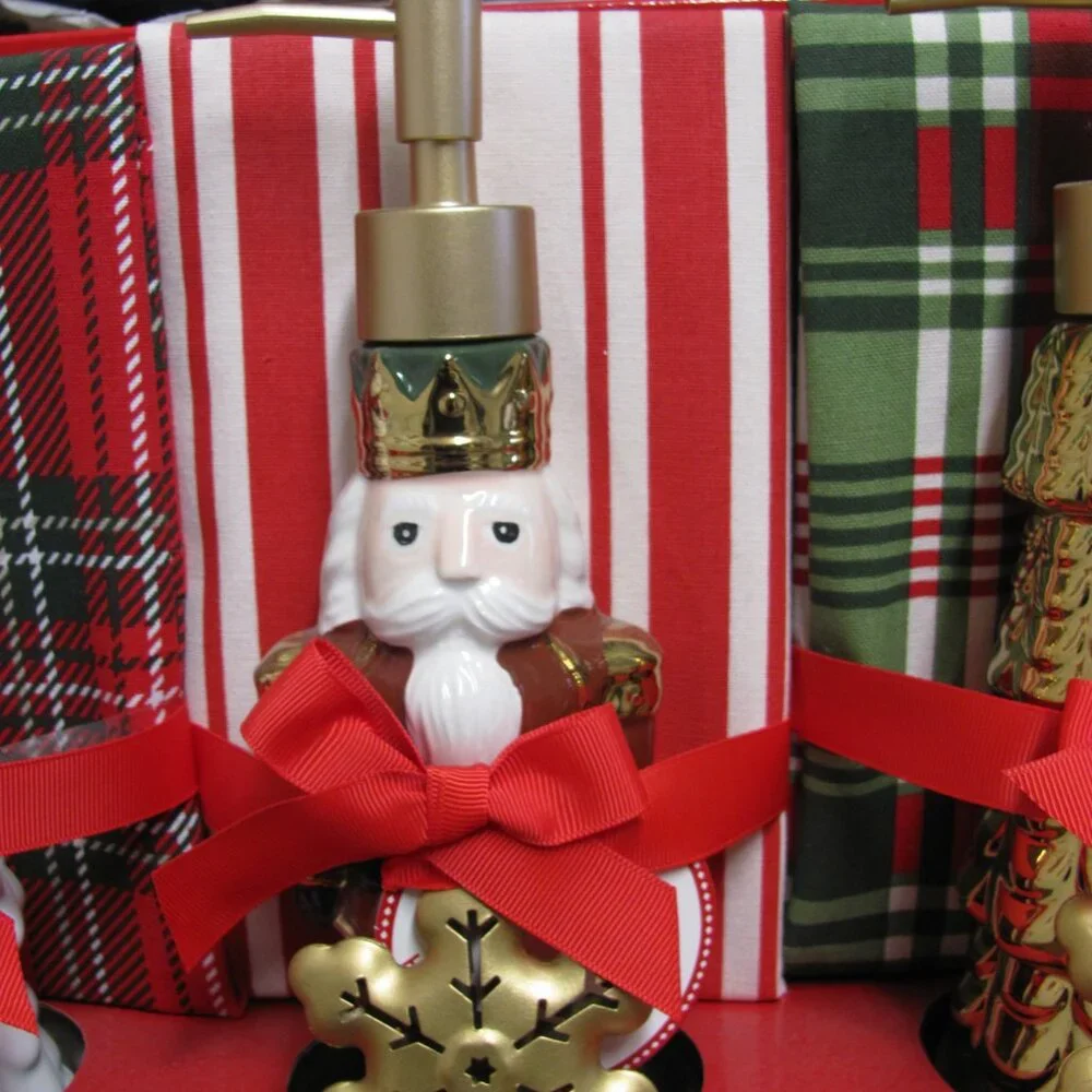 SCM DESIGNS 3 PACK OF HOSTESS GIFTS NIP